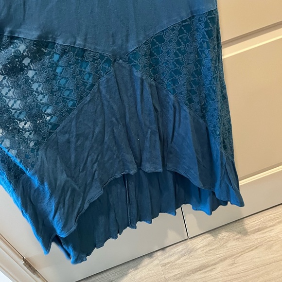 Teal Lace Maxi - Picture 5 of 5